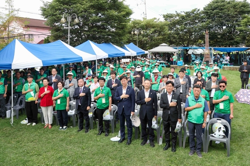 안산시의회 2일 '2026년 제16회 새마을의 날 기념식 및 한마음 전진대회' 참석