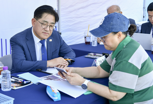 이기형 김포시장 5일 김포아트빌리지에서 '시장이ON다!' 이동시장실 2회차 운영