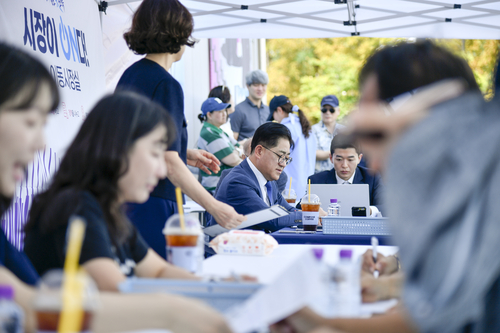 이기형 김포시장 5일 김포아트빌리지에서 '시장이ON다!' 이동시장실 2회차 운영