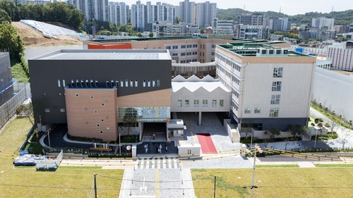 신축 고천초등학교 전경