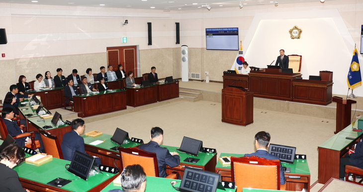 의성군의회, 마늘산업·기본소득·신공항 집중 점검…군정질문 실시