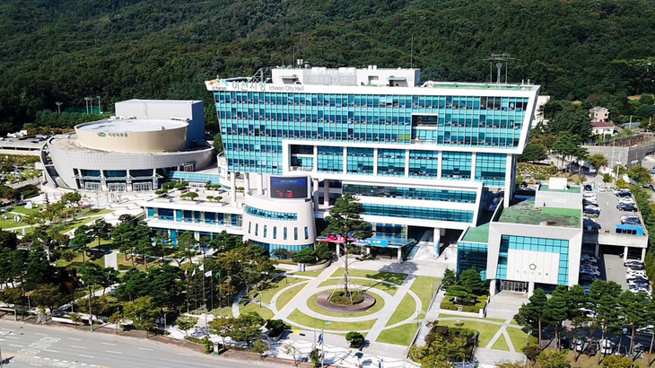 ▲ 한국마사회(경마공원) 유치에 나선 이천시. 사진은 이천시청 전경. 제공=이천시