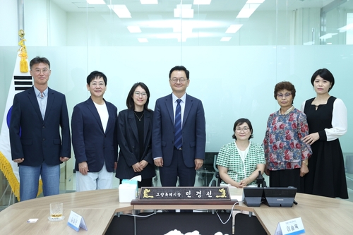 민경선 고양특례시장 21일 1층 열린 시장실에서 1호 초청 차담회 운영