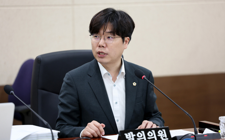 정종혁 인천시의원이 의정활동을 하고 있다. 제공=인천시의회