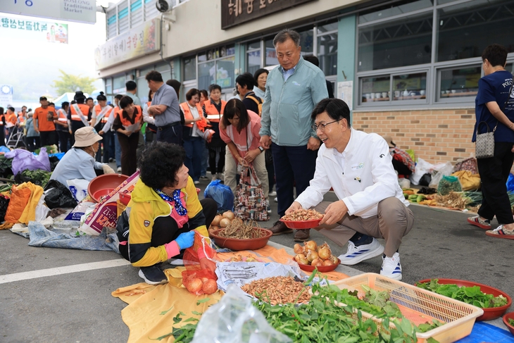 보성군, 추석 전통시장 장보기 나서