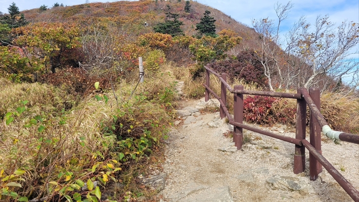 28일 설악산 중청대피소 인근의 모습. 사진= 기상청