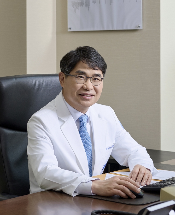 환자가 병원을 찾기 전 건강관리부터 진료·협진, 퇴원 후 예후 관리까지 환자의 여정 전체를 하나로 잇는 것이 스마트 병원의 방향이라고