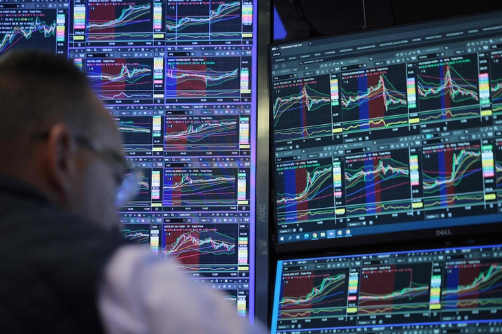 US-DOW-JUMPS-OVER-600-POINTS-DURING-THURSDAY-TRADING