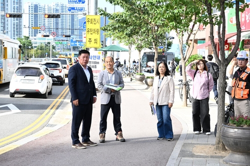 정덕영 양주시장 9월28일 민원 현장인 옥정중심상가 사거리 일대-상가 내부도로 현장점검