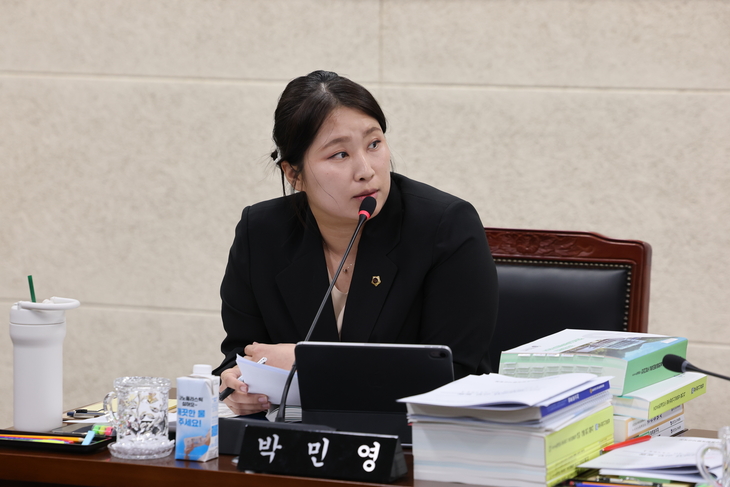 청문 요청 43일 전부터 사무실·차량 지원…“법적 근거 밝혀야