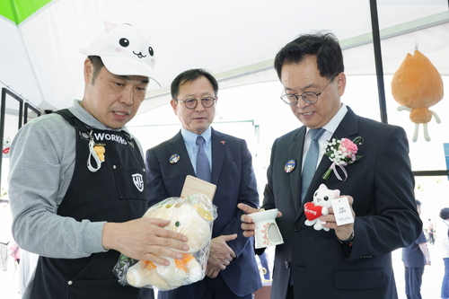 고양국제박람회재단 2일 '2026고양가을꽃축제'와 국제 아트페어 'PIATE 2026' 공동 개막식 개최