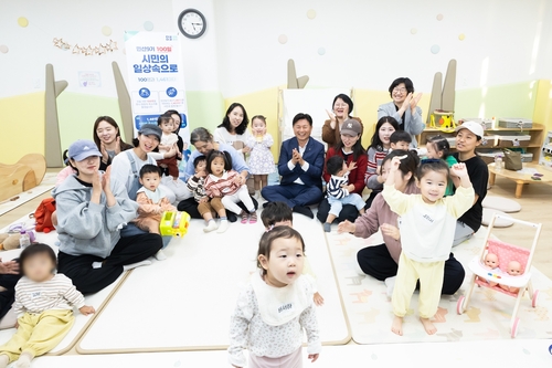 조용익 부천시장 6일 아이러브맘카페에서 부모들과 육아정책 논의