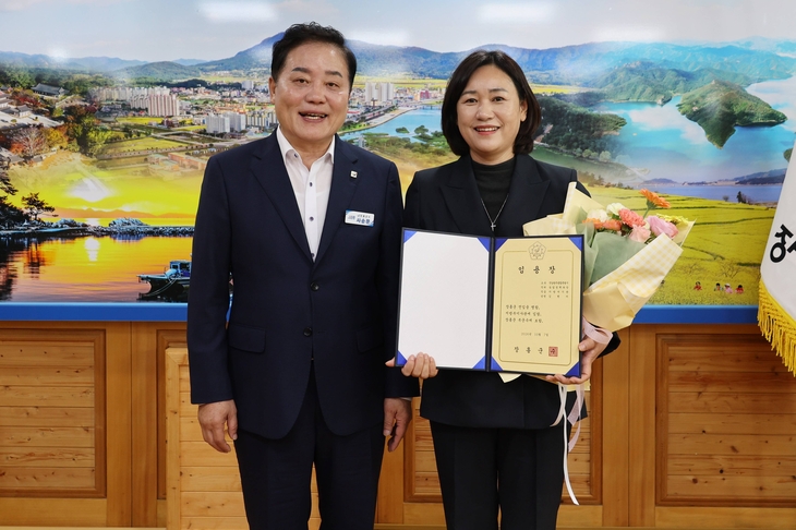 장흥군 첫 여성 부군수 김현미 취임