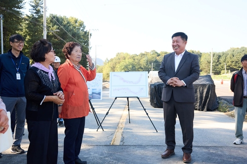 정덕영 양주시장 취임 100일 맞은 7일 시도6호선(광사~만송 간) 도로 확-포장 공사현장 점검