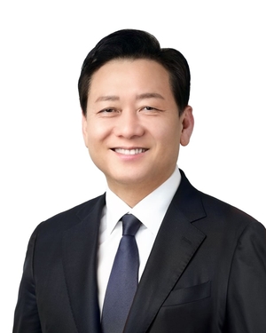 이광재 “국회의원·기초단체장 ‘성과표’ 시대 열어야”