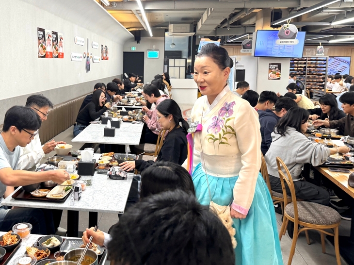 본우리집밥, 강남 IT기업 구내식당서 '이모카세' 특식 제공