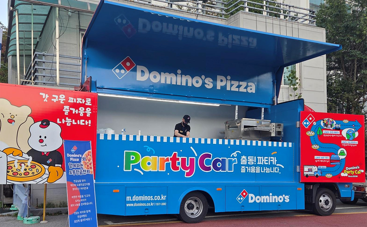 도미노피자가 새롭게 선보인 사회공헌 푸드트럭 '파티카'