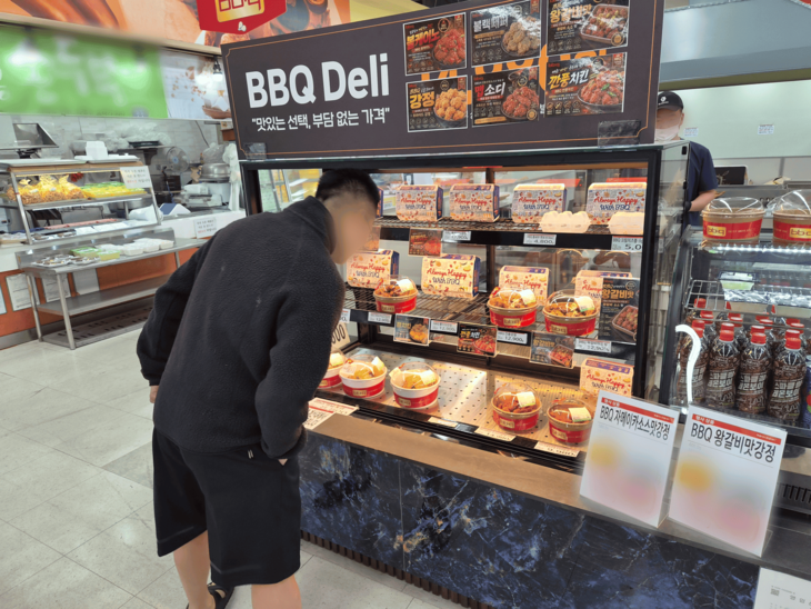BBQ, 농협하나로마트 2곳에 델리 매장 개장