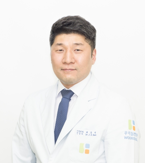 청담 우리들병원 신경외과 전문의 배준석 원장