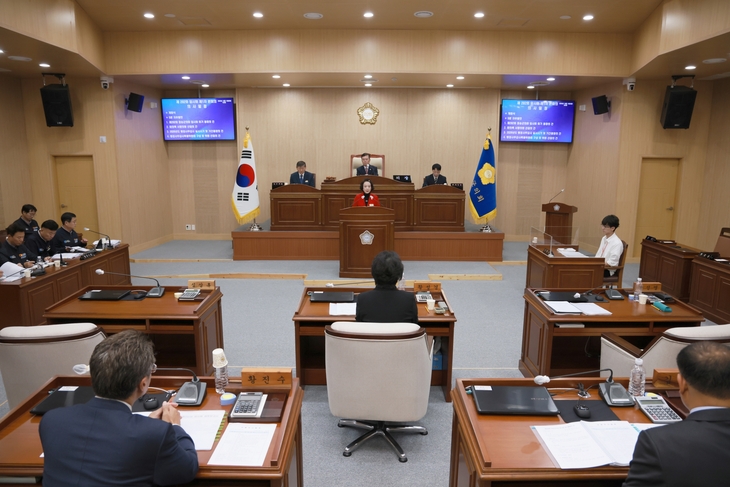 청송군의회, 제292회 임시회 개회…15건 안건 심의