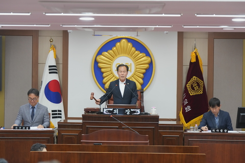 서과석 포천시의회 의장 제196회 제1차 정례회 개회 선포