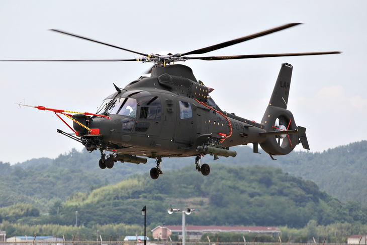 한국항공우주산업(KAI)이 제작한 소형 무장 헬리콥터(LAH, Light Armed Helicopter) '미르온'. 사진=KAI