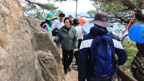 신계용 과천시장 25일 관악산 연주대 일대 안전사고 예방 현장 점검