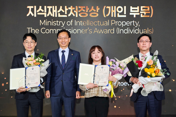 KT&G의 박미희 R&D본부 지식재산팀장이 지난 28일 '2026 기업지식재산대상'에서 지식재산처장 표창을 수상했다. 사진은 그랜드 워커힐 서울에서 열린