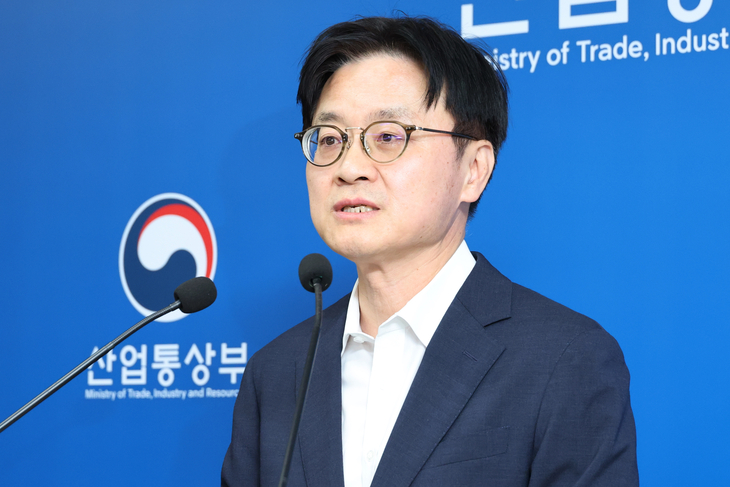 대미 투자 프로젝트 설명하는 김정관 산업부 장관