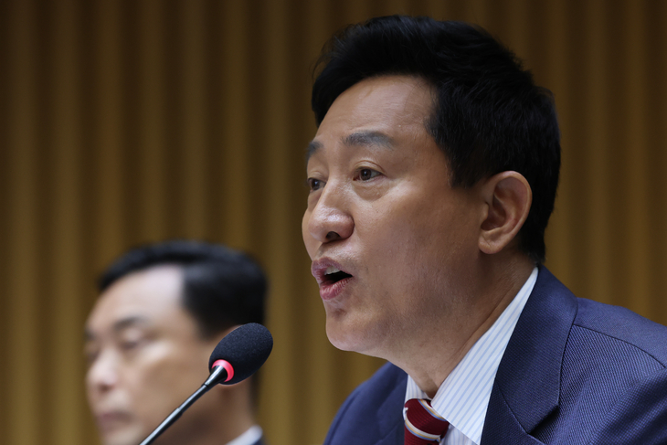 질의 답하는 오세훈 서울시장
