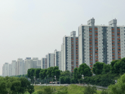 [긴급점검] 8·4대책 1년 <하> 공공주도 주택공급 성적표는?...지자체 반대-주민반발에 공공개발 