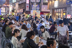 수출 3.1% 후퇴했는데 0,7% 성장한 한국경제...민간소비 덕분