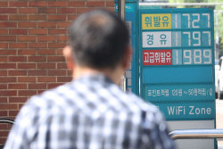 휘발유 소폭 하락·경유 찔금 오름…국내 기름값 보합세