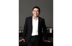 유영상 SKT 대표 "다음 10년 목표는 ‘AI 대전환’"