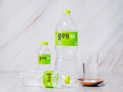 풀무원샘물, 포항·경주 수재민에 식수 1만5천병 기부
