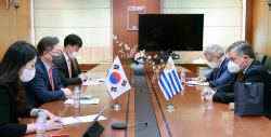 한-우루과이, 수소 등 에너지 신산업 협력 강화 논의