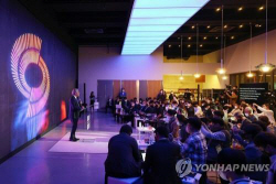 르노 회장 "韓에 대규모 투자 희망···중대형차 수출허브로"