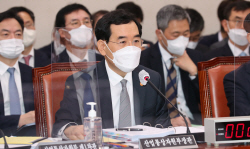 [이슈분석] 탈원전·전기요금인상 팩트체크장 된 산업부 종합감사