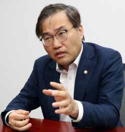 [2022 국감] 홍석준 "천지원전 건설 취소 따른 영덕 지역 피해 보상 촉구"