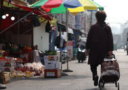전기·가스요금 인상에 또 상승폭 키운 10월 물가, 5.7%↑…"지난 7월 정점일수도"