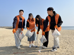 한화생명, 예비 신입사원 ‘비치코밍’ 봉사활동 실시