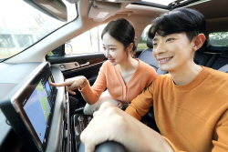 ‘포드’ ‘링컨’ 차에 KT 인포테인먼트 서비스 담긴다