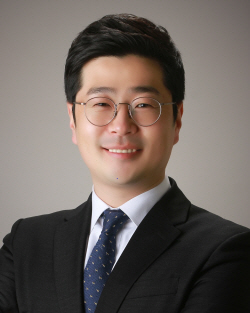 [이슈&인사이트] 비정규직, 노동시장 유연화가 해법