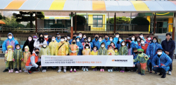 한국타이어 임직원 ‘가족과 함께하는 벽화 그리기’ 봉사활동