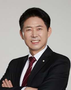 오스템임플란트, 서울대 치의학대학원에 10억 기부