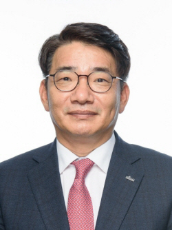 새 인물 택한 신한라이프...연말 보험사 CEO 인사 ‘안정 속 변화’