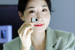 LG이노텍 ‘카툭튀’ 없앤 카메라모듈 신제품 선보인다