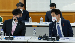 금융노조 "관치는 금융독재, 금융위원장 ‘관치옹호’ 발언 부적절"
