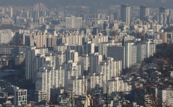 경기침체 우려에…기업들 신용등급 전망 줄줄이 하락