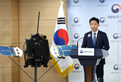 다누리 달 진입 성공…韓, 세계 일곱번째 달 탐사국 됐다